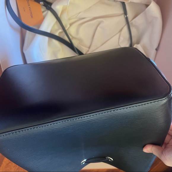 Authentic Louis Vuitton NÉONOÉ MM Epi - Picture 8 of 12